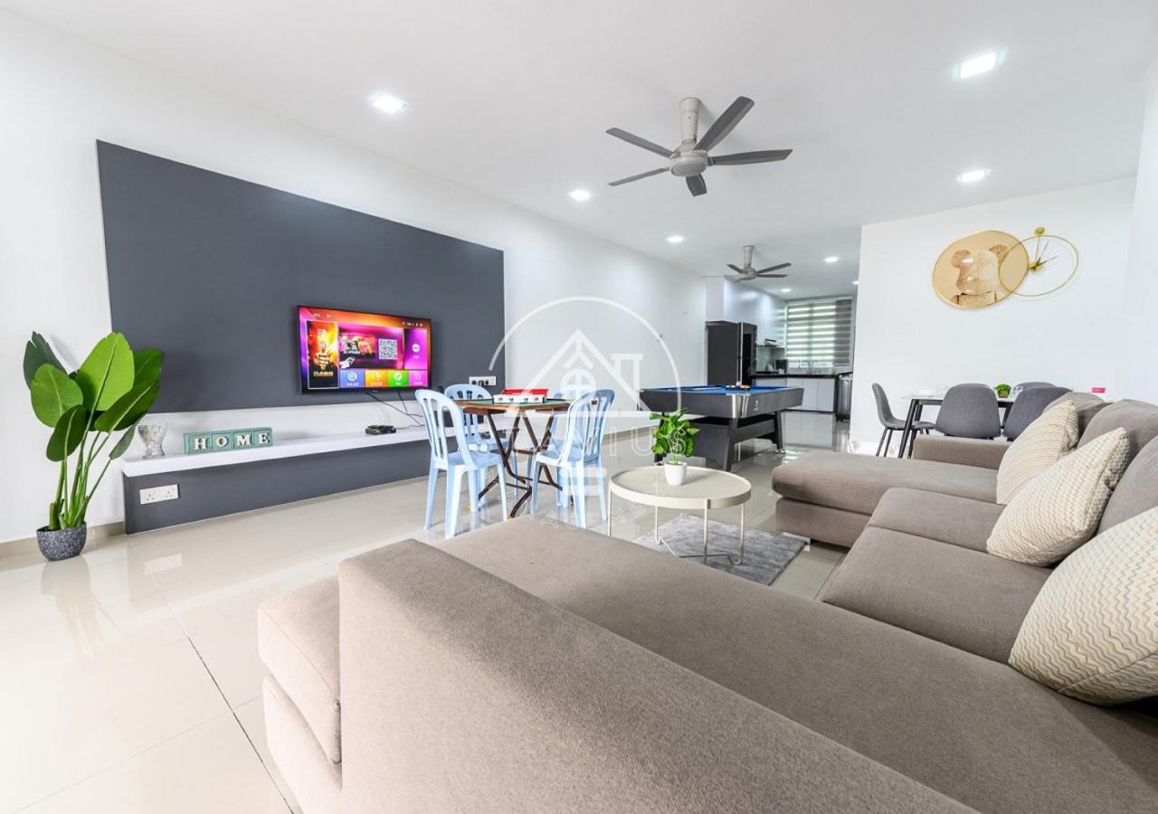 10-14pax 4br Double Storey House Holiday home *