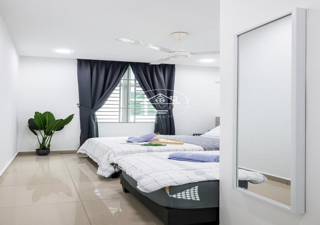 Holiday home 10-14pax 4br Double Storey House Port Dickson